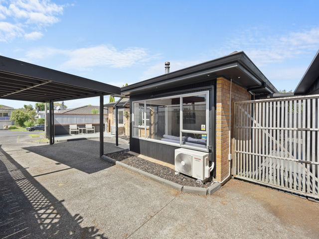 2/15 Rotoiti Avenue Pakuranga Heights