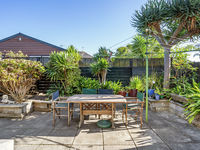 photo property thumbnail