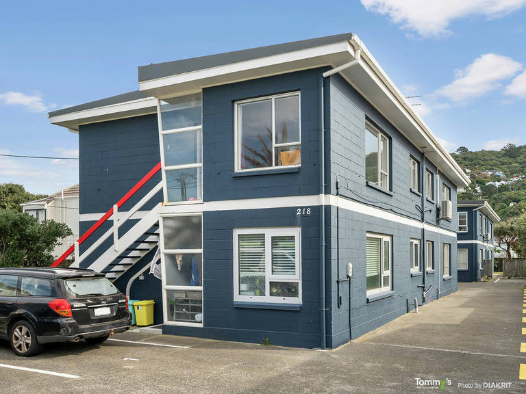 3/218 Onepu Road Lyall Bay
