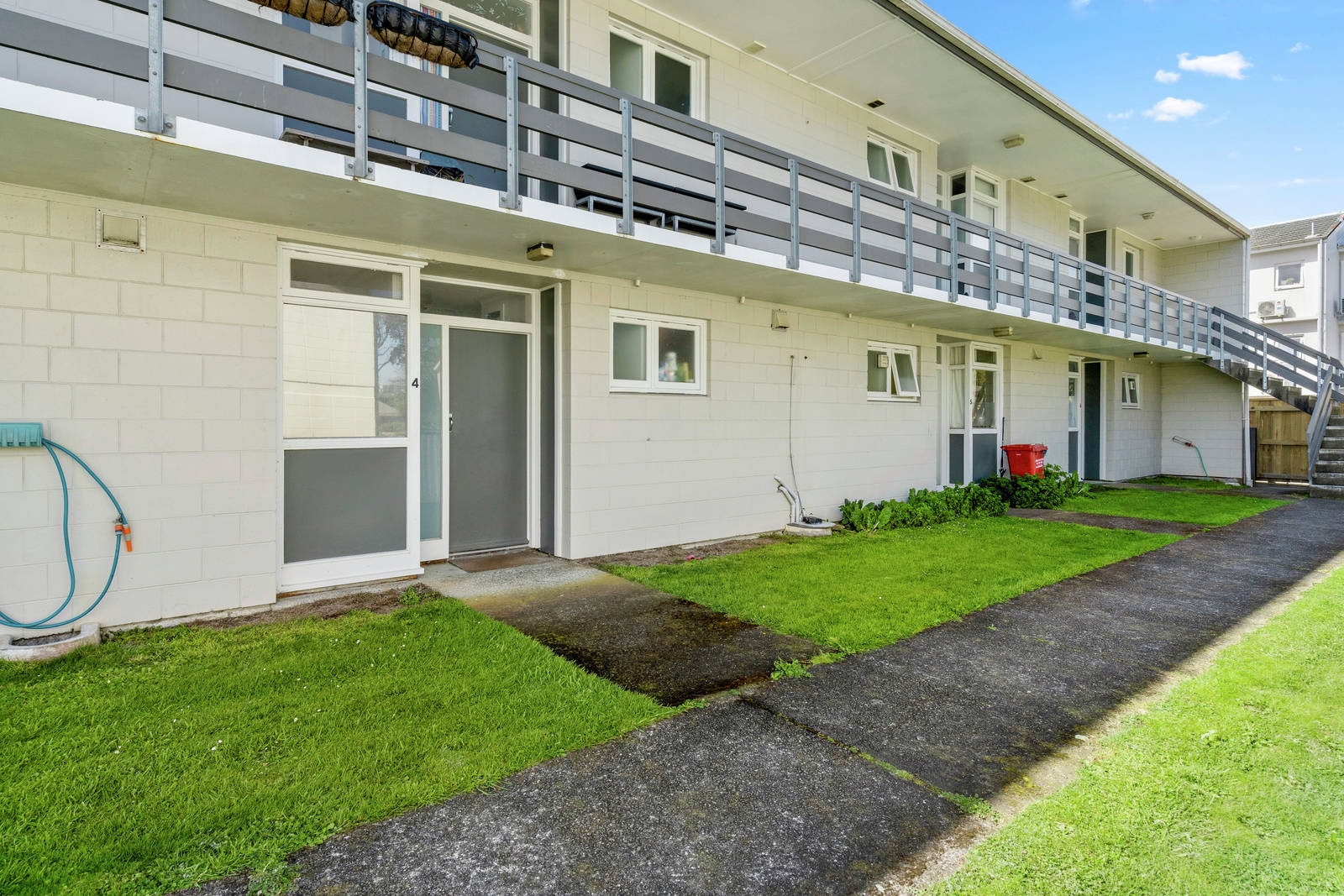 4/35 Campbell Terrace, Petone 1 Bed Unit For Sale