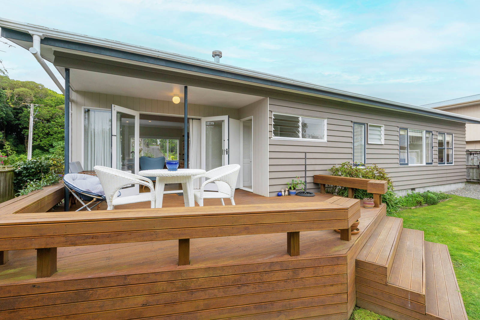 6 Iti Grove, Waikanae 3 Bed House Auction Sold