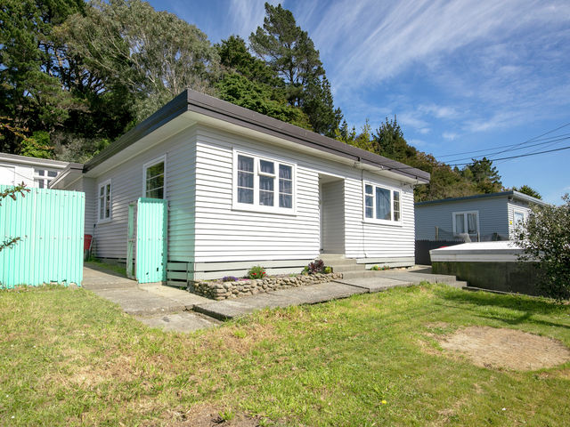 24 Main Road Wainuiomata
