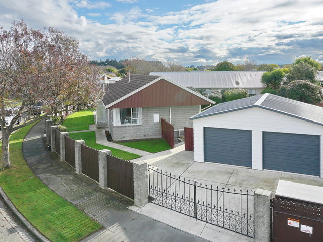4 Daytona Place Parklands