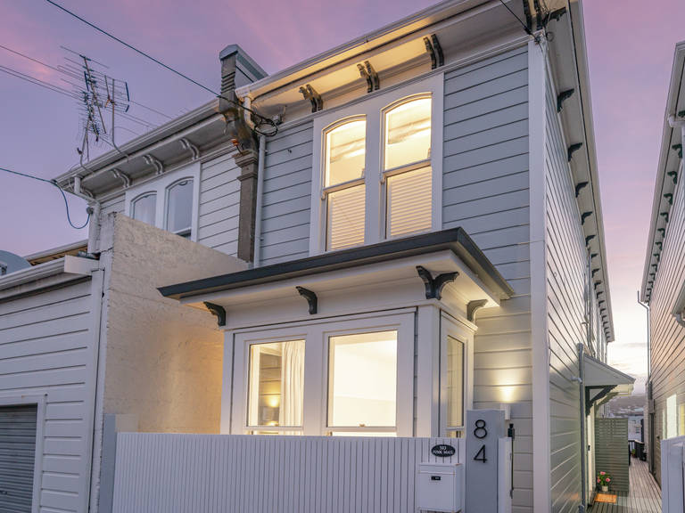 84 Roxburgh Street Mount Victoria