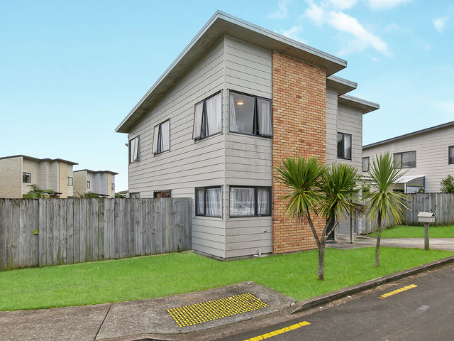 3 Clarrie Wills Way Otara