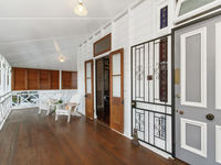 photo property thumbnail