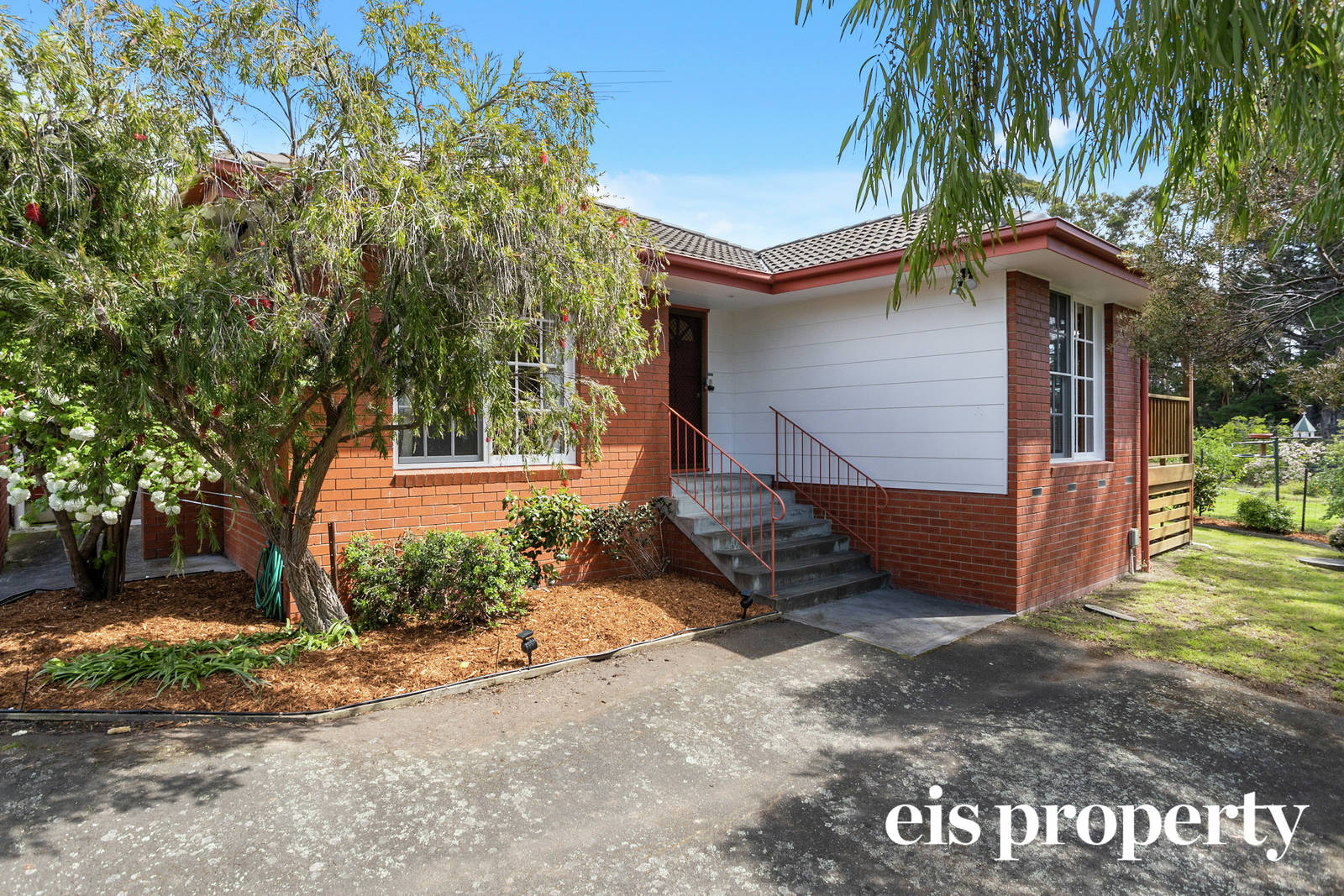 2/16 Aldinga Street, Blackmans Bay