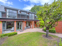 photo property thumbnail