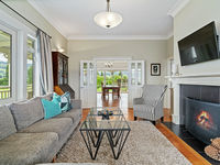 photo property thumbnail