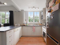 photo property thumbnail