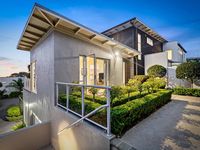 photo property thumbnail