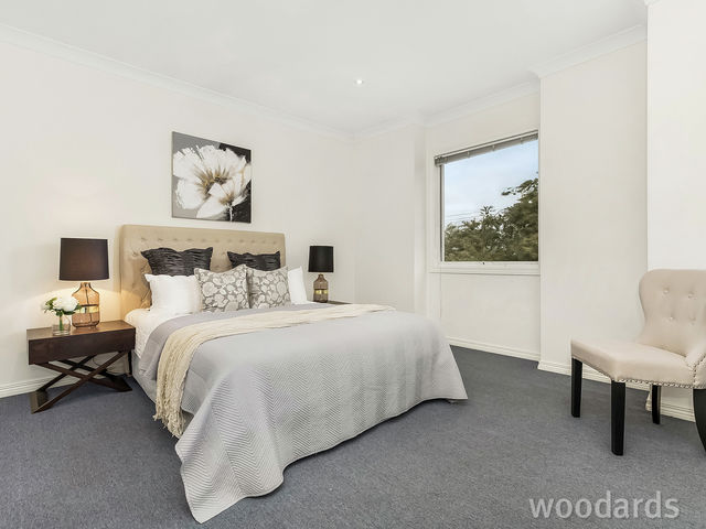 9/1277-1279 Centre Road Oakleigh South