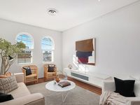 photo property thumbnail