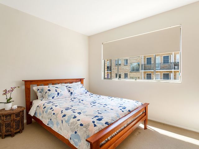 10/12 Pearson Street Gladesville