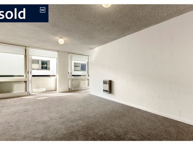 37/22 Agnes Street East Melbourne