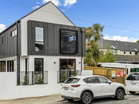 photo property thumbnail