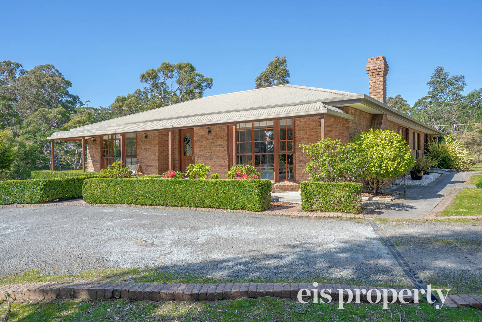 1315 Ridgeway Road, Ridgeway