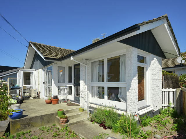 4/42 Office Road Merivale