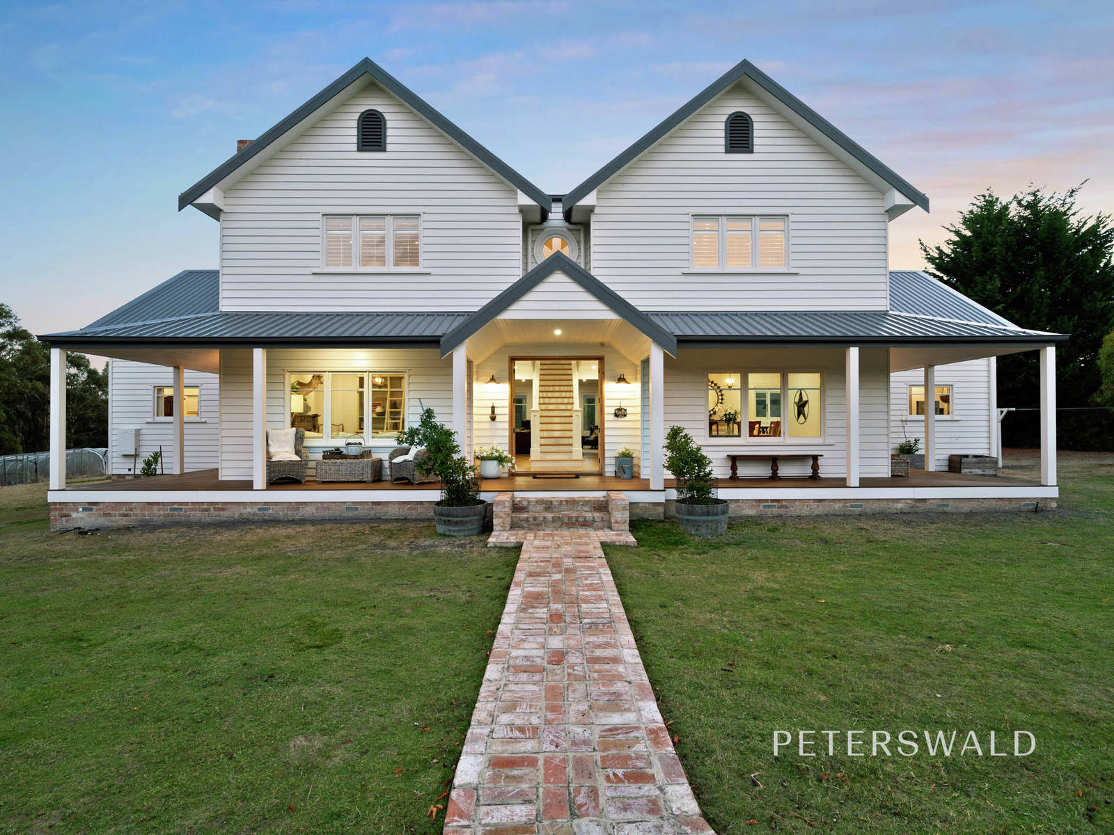 211 Howden Road, Howden 5 Bed House For Sale