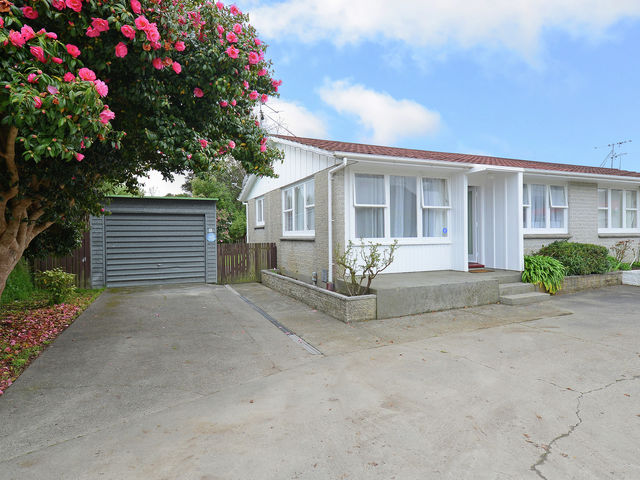 15 Parera Grove  Heretaunga