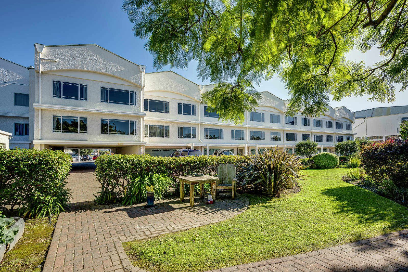 6/26 West Quay, Ahuriri 2 Bed Apartment For Sale