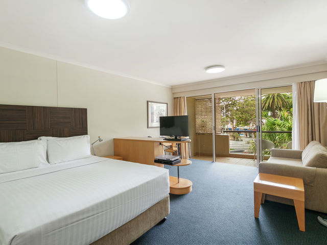 208/54a West Esplanade Manly