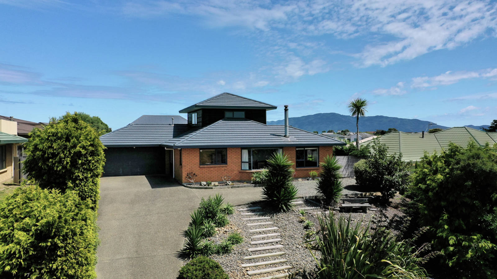 14 Barrett Drive, Waikanae Beach 3 Bed House Sale by Set Date
