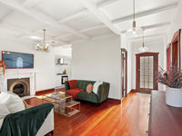 photo property thumbnail