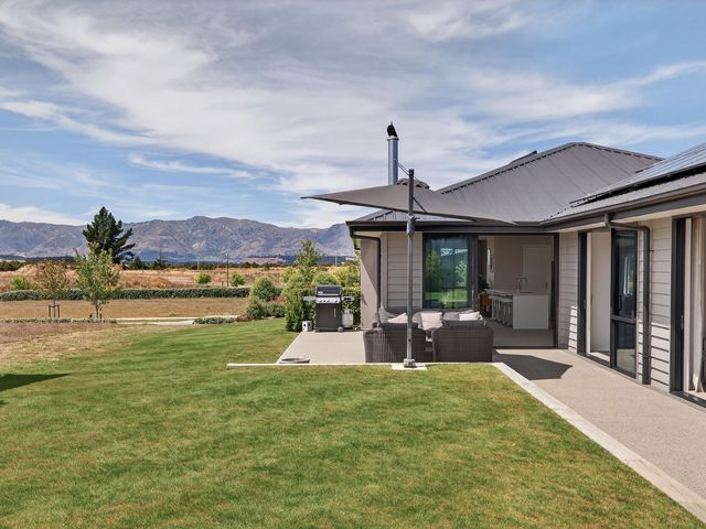 11 Tahi Street Wanaka