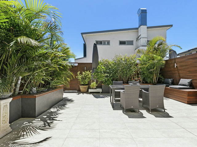 1/9 Robinson Street Monterey