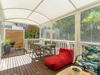 photo property thumbnail