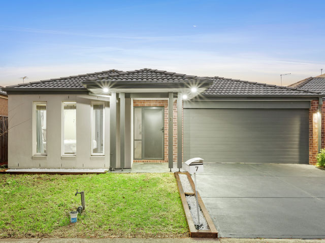 7 Elation Boulevard Doreen