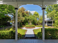 photo property thumbnail