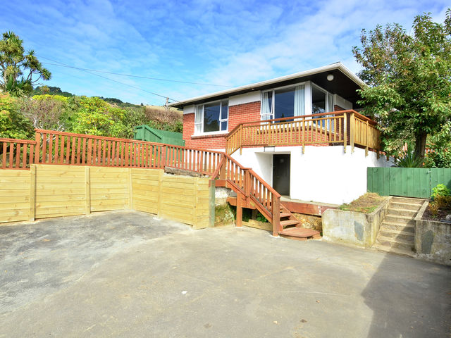 22 Greenacres Street Macandrew Bay