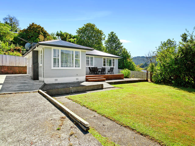 16 Rintoul Grove Stokes Valley