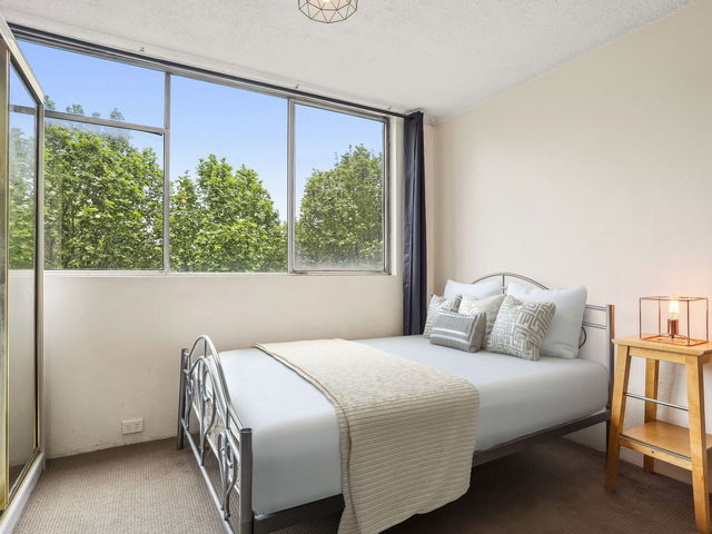 61/13 Waine Street Surry Hills