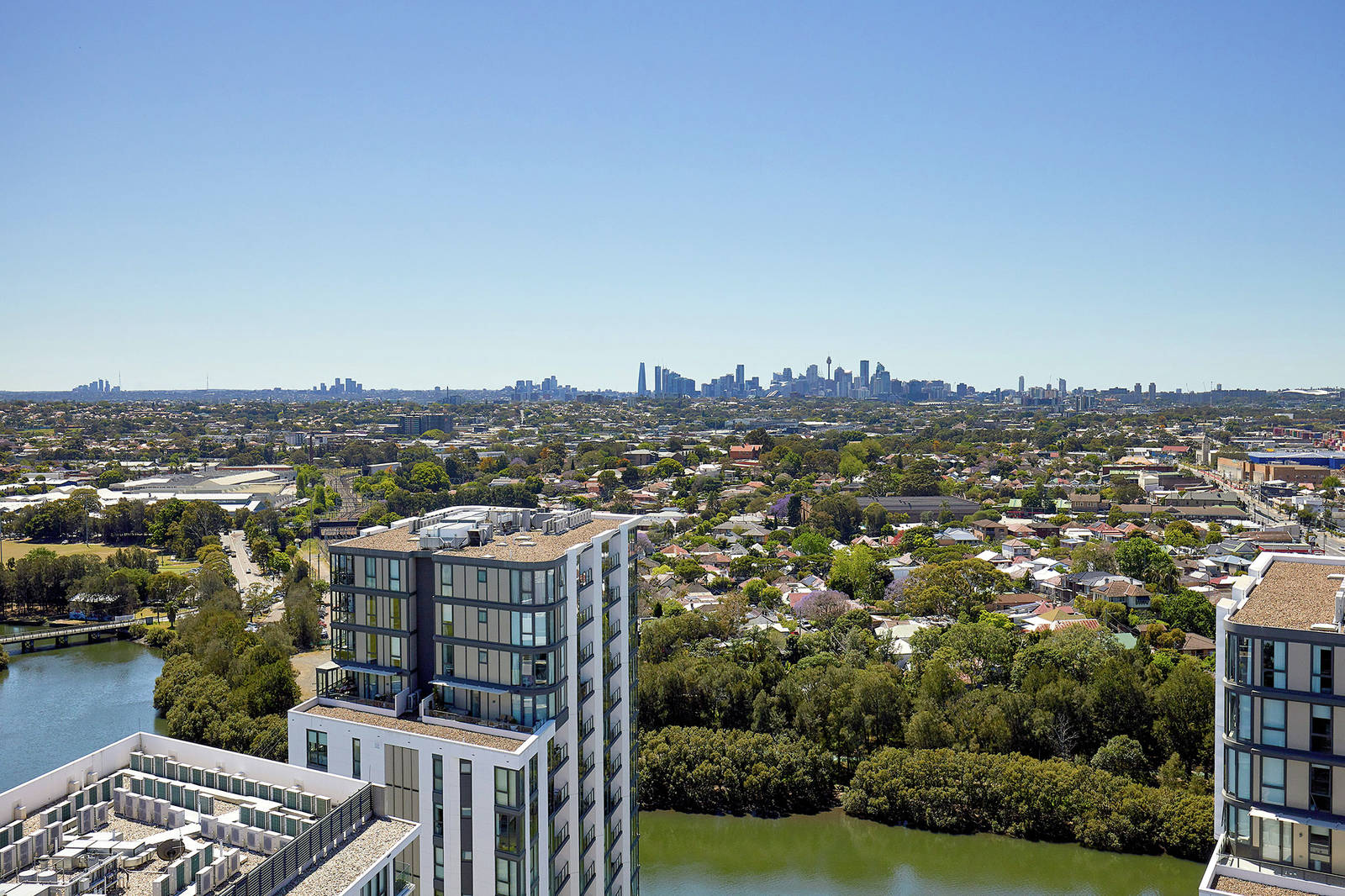 2206 9 Brodie Spark Drive Wolli Creek 3 Bed Unit Auction