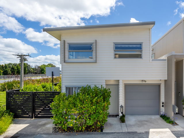 17 Karauria Lane Orewa