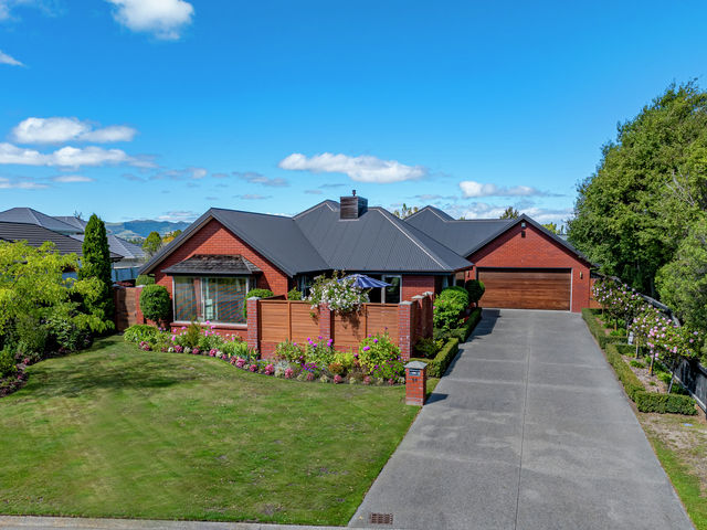 18 Fifetuscan Way Lincoln