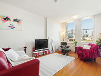 photo property thumbnail