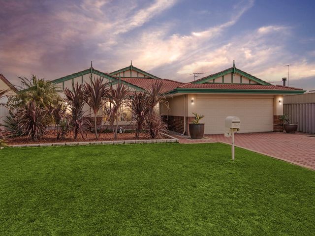 7 Amber Court WARNBRO