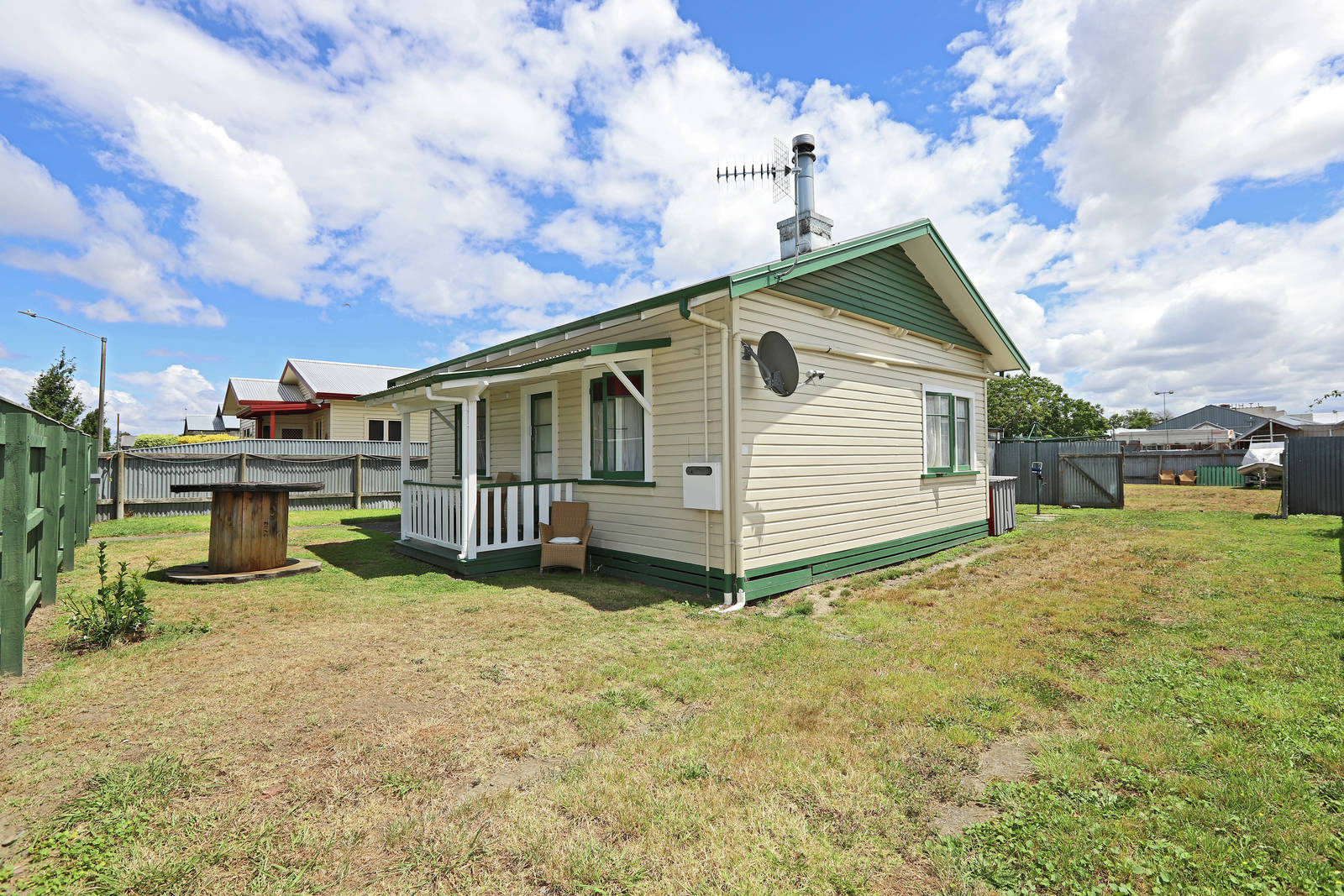 606 Miller Street, Hastings City 1 Bed House Private Sale