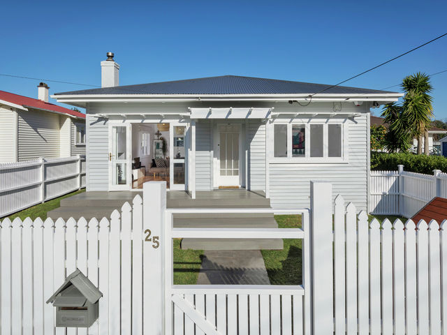 25 Ennismore Road Mount Albert
