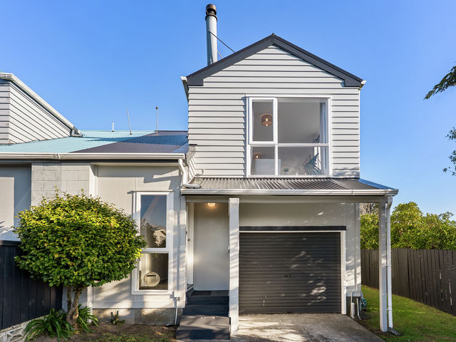 17B Colchester Crescent Newlands