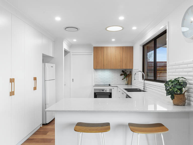 103 James Cook Drive Kings Langley
