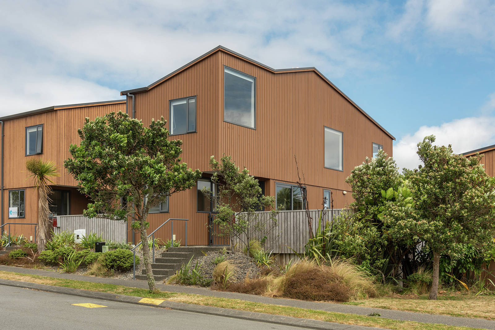 115 Woodridge Drive, Woodridge 3 Bed House Private Sale