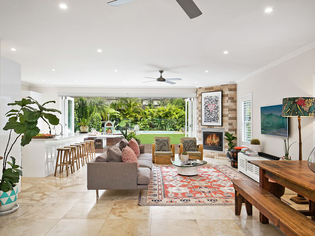 52 Seaview Avenue Newport