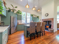 photo property thumbnail