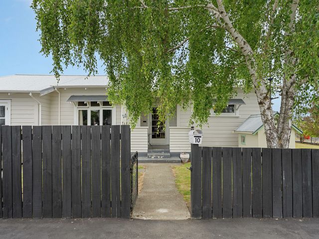10 Jeans Street Masterton