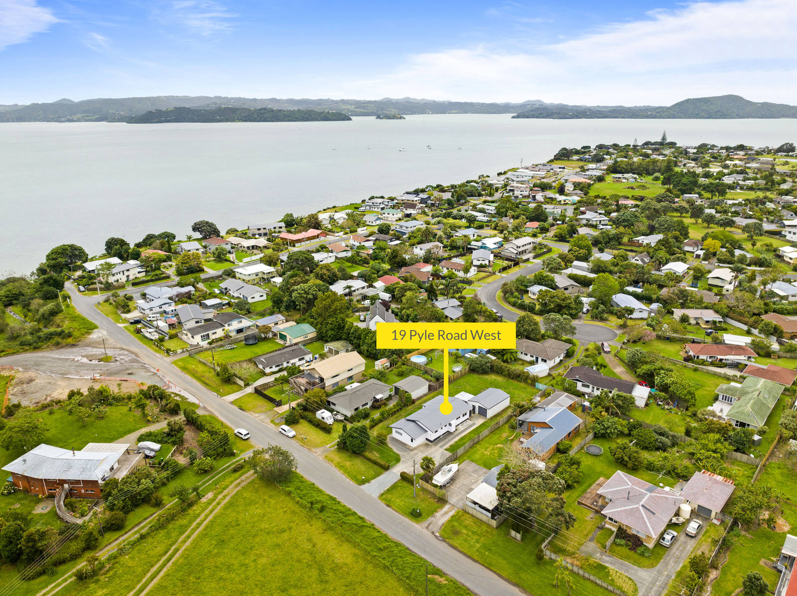 19-pyle-road-west-one-tree-point